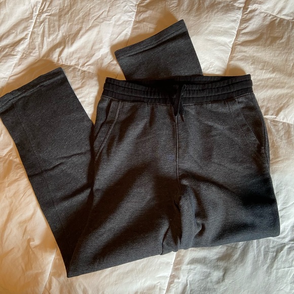 Old Navy drawstring sweatpants - Picture 7 of 9